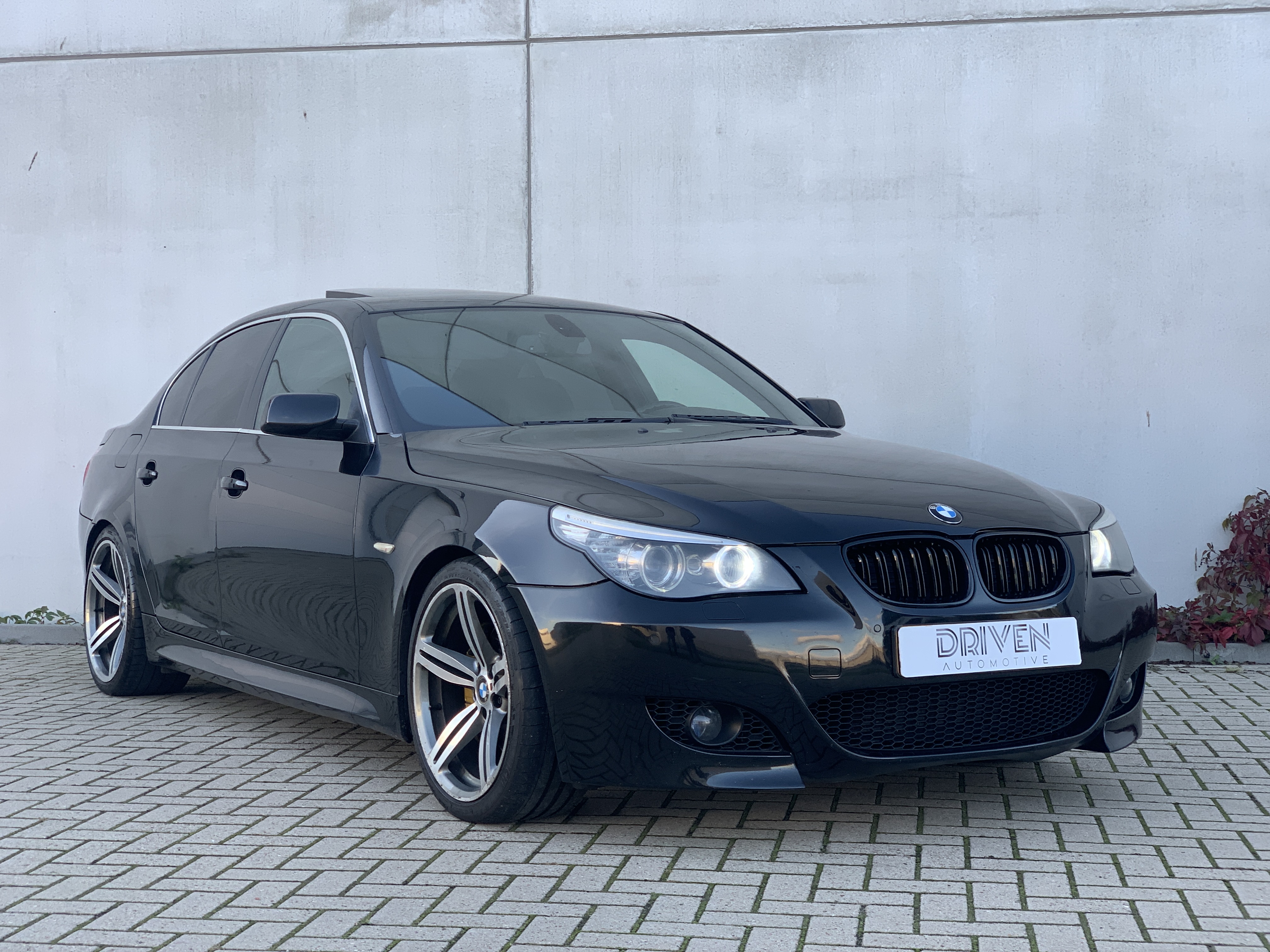 VERKOCHT / BMW 5-Serie 535d LCI M-Sport Dak Uniek